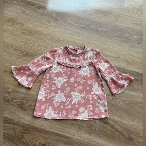 Like New 3/4 Sleeve Pink/Ivory Top by Monteau Girls